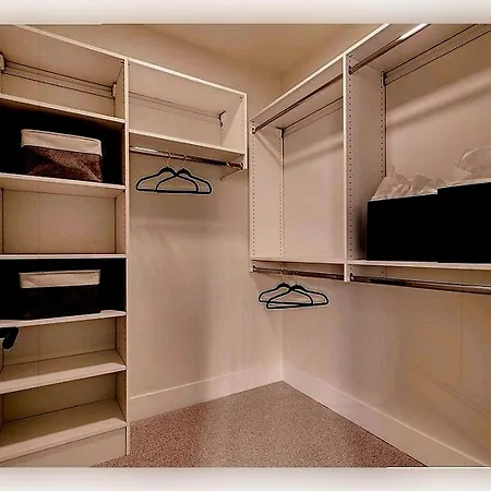 Kuxe Apartments